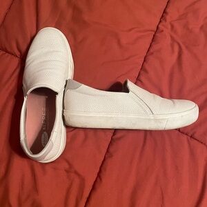 Dr scholls white slip on shoes. Size 8.